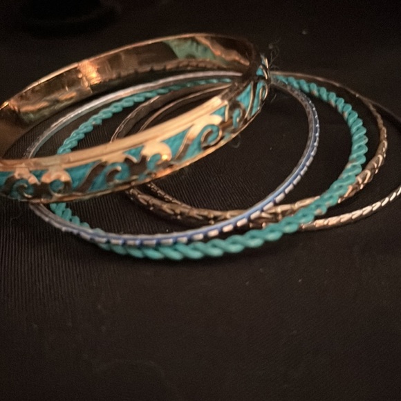 5 Stackable Bangle Bracelets - Picture 3 of 3